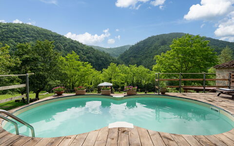 Locanda Di Alberi Without Kitchen: L'Eau, Ciel, Nuage, Ressources En Eau, Propriété, Piscine, Montagne, Vert, La Nature, Bleu Azur