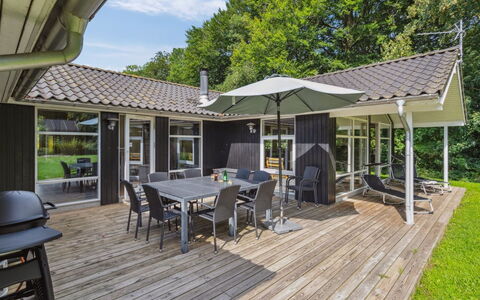 Edin - 150M from the Sea: Maison, Toit, Domicile, Chalet, Biens, Ferme, Villa, Porche, Siding