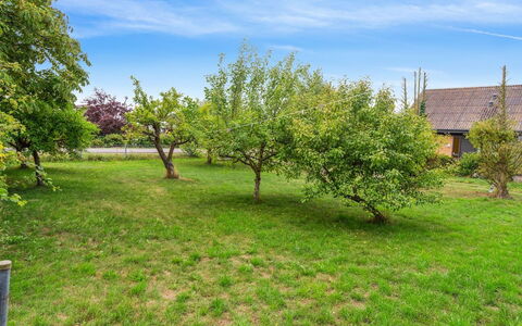Atena - 250M from the Sea: Toit, Maison, Lot Terre, Domicile, Chalet, Biens, Batiments Jardin, Ombre, Cabane En Rondins, Aménagement Paysager