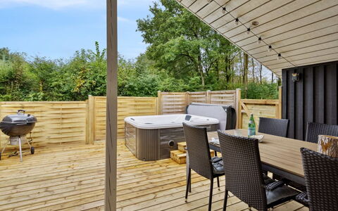 Brynhild - 30Km from the Sea: Maison, Domicile, Toit, Zone Résidentielle, Chalet, Biens, Ferme, Pelouse, Aménagement Paysager, Siding