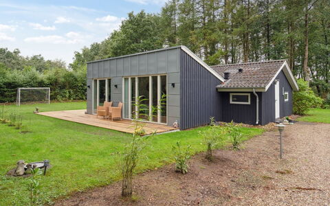 Brynhild - 30Km from the Sea: Maison, Domicile, Toit, Zone Résidentielle, Chalet, Biens, Ferme, Pelouse, Aménagement Paysager, Siding