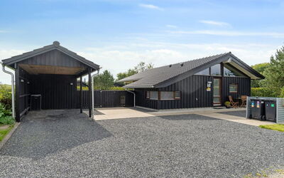 Evald - 400M from the Sea