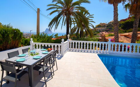 Estrella Azul: Ciel, Table, Meubles, Propriété, Plante, L'Eau, Bleu Azur, Arbre, Bâtiment, Mobilier De Jardin