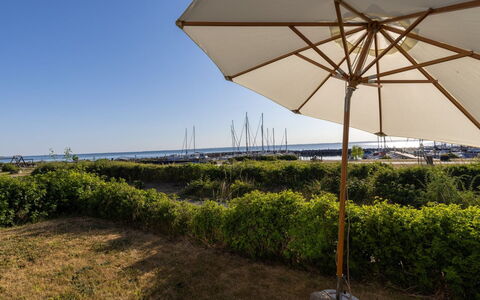 Merete - 50M from the Sea: Piscine, Ville Resort
