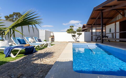 Tropical 2: Piscine, Composite, Recours, Ombre, Eco Hôtel, Mobilier De Jardin, Chaise, Hôtel, Conception, Villa