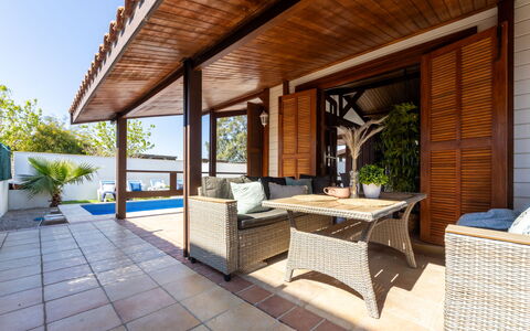 Tropical 2: Meubles, Sol, Sol, Bois, Chaise, Table, Mobilier De Jardin, Parquet, Porche, Dur