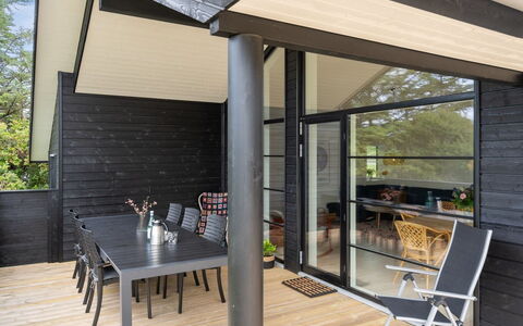 Annvy - 400M from the Sea: Bois, Sol, Design Intérieur, Sol, Meubles, Parquet, Pièce, Plafond, Tache De Bois, Dur