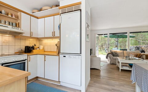 Alita - 300M from the Sea: Design Intérieur, Cuisine, Sol, Meubles, Principaux Appliance, Comptoir, Sol, Appareil De Cuisine, Bois, Plafond