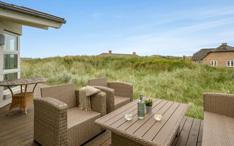 Elfi - 700M from the Sea: Meubles, Design Intérieur, Sol, Bois, Sol, Plafond, Parquet, Chaise, Table, Éclairage