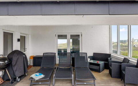 Hilmer - 180M from the Sea: Maison, Domicile, Porte, Toit, Chalet, Biens, Jardin, Ombre, Siding, Cour
