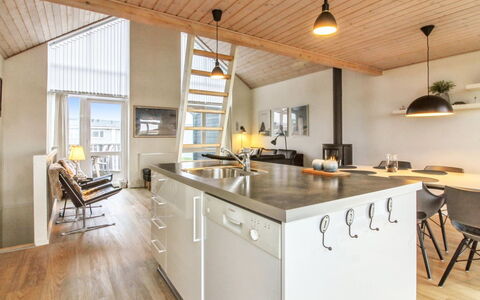Thyra - 700M from the Sea: Cuisine, Sol, Design Intérieur, Bois, Meubles, Plafond, Comptoir, Sol, Parquet, Chaise