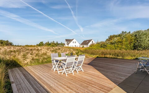 Yakari - 1Km from the Sea: Ciel, Bleu, Bois, Horizon, Parquet, Nuage, Planche, Boardwalk, Dur, Plate-Forme