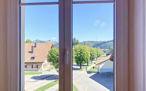 Grand-Rue 143: Piscine, Ferme, Biens, Villa, Recours, Hacienda, Eco Hôtel, Arrière-Cour