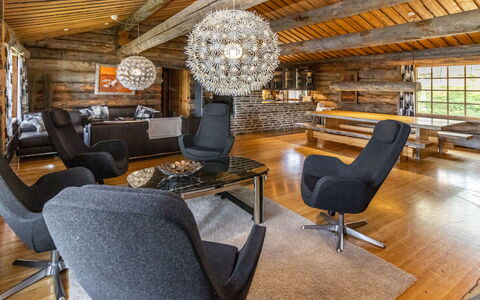 Villihanhi: Bois, Plafond, Design Intérieur, Salon, Sol, Luminaire, Sol, Lustre, Canapé, Dur