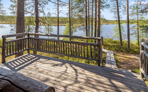 Villihanhi: Bois, Parquet, Dur, Plate-Forme, Planche, Boardwalk, Porche, Clôture, Tache De Bois, Balustrade