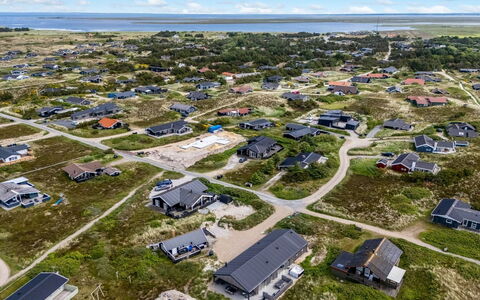 Waldar - from the Sea: Toit, Maison, Domicile, Chalet, Porte, Siding, Plate-Forme, Porche, Planche, Dur