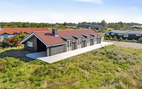 Blaguna - 600M from the Sea: Plafond, Sol, Design Intérieur, Sol, Composite, Meubles, Recours, Hôtel, Conception, Daylighting