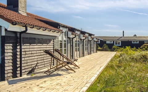 Blaguna - 600M from the Sea: Plafond, Sol, Design Intérieur, Sol, Composite, Meubles, Recours, Hôtel, Conception, Daylighting