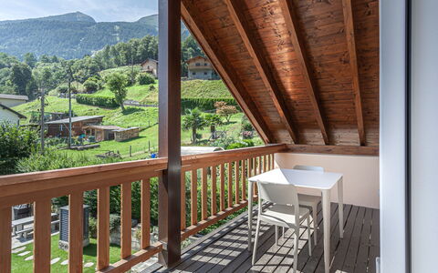 Loft Lepontica: L'Eau, Ciel, Piscine, Plante, Bleu Azur, Bleu, Arbre, Mobilier De Jardin, Bâtiment, Ombre