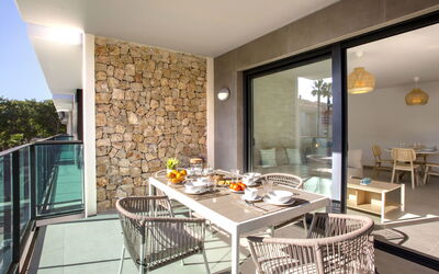 Logement:&nbsp;Golden Ray Sun 106.3