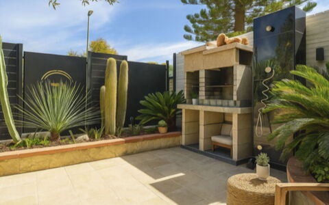 Villasimius 683: Arbuste, Jardin, Aménagement Paysager, Pot De Fleur, Eco Hôtel, Plante D'Appartement, Ombre, Cour, Arrière-Cour