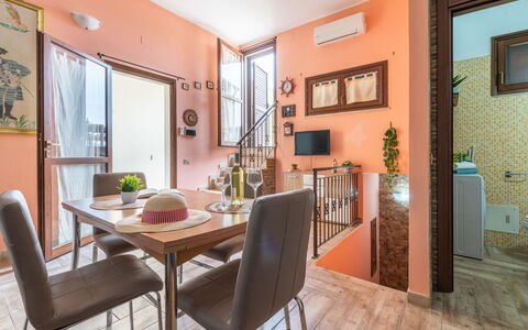 Villasimius 683: Meubles, Propriété, Cadre, Table, Chaise, Bois, Plante D'Appartement, Salon, Sol, Sol