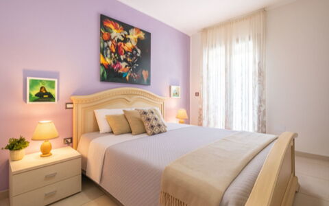 La Dimora del Piccolo Principe: Lit, Meubles, Design Intérieur, Chambre, Literie, Drap De Lit, Bois, Sol, Pièce, Linge