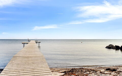 Cajsa - 200M from the Sea: Toit, Maison, Domicile, Chalet, Siding, Biens, Allée, Batiments Jardin, Cour, Cabanon