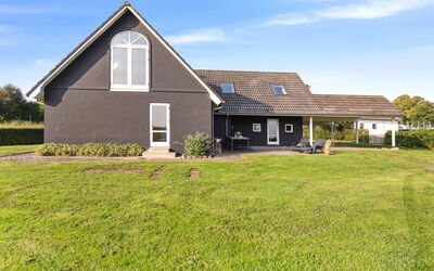 Cajsa - 200M from the Sea