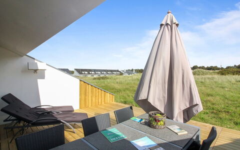 Virpi - 1Km from the Sea: Plafond, Sol, Design Intérieur, Sol, Composite, Meubles, Recours, Hôtel, Conception, Daylighting