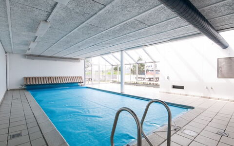 Virpi - 1Km from the Sea: Plafond, Sol, Design Intérieur, Sol, Composite, Meubles, Recours, Hôtel, Conception, Daylighting