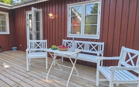 Nayati - 60M from the Sea: Bois, Meubles, Appartement, Pièce, Plafond, Tache De Bois, Chaise, Dur, Vernis, Lumber