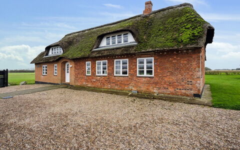 Haralde: Domicile, Toit, Maison, Chalet, Biens, Porte, Porche, Siding, Ferme, Ombre