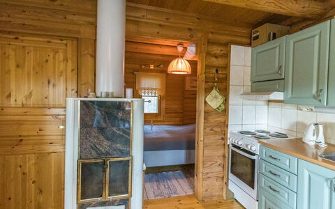 Kuukkelin Tupa 1: Design Intérieur, Sol, Bois, Plafond, Cabinetry, Cuisine, Sol, Meubles, Pièce, Comptoir