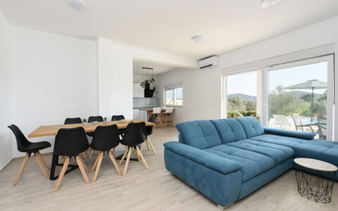 Anima: Table, Meubles, Canapé, Maison, Éclairage, Bois, Bâtiment, Plante, Salon, Sol