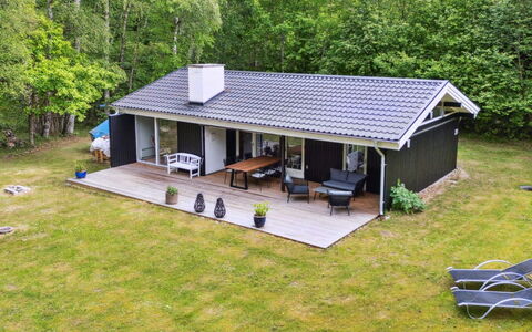 Judyta - 250M to the Fjord: Toit, Domicile, Chalet, Biens, Mobilier De Jardin, Cour, Tableau De Plein Air, Cour, Arrière-Cour, Villa