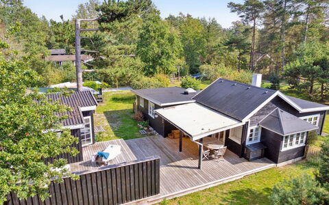 Estel - 900M from the Sea: Herbe, Prairie, Paysage, Écorégion, Plaine, Communauté Des Plantes, Lot Terre, Mobilier De Jardin, Prairie, Formations Arbustives