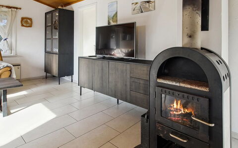 Nalin - 500M from the Sea: Meubles, Sol, Bois, Design Intérieur, Sol, Plafond, Pièce, Salon, Parquet, Électroménager