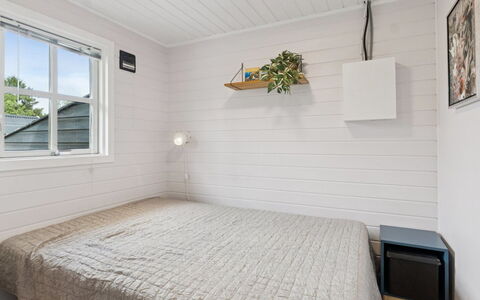 Byrial - 600M from the Sea: Bois, Sol, Plafond, Sol, Design Intérieur, Chambre, Éclairage, Meubles, Lit, Pièce