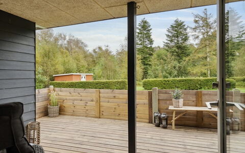 Jobst - 600M to the Fjord: Meubles, Design Intérieur, Sol, Bois, Sol, Plafond, Parquet, Chaise, Table, Éclairage
