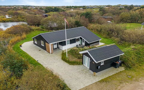 Eloise - 400M from the Sea: Chalet, Cabanon, Cabane, Ferme, Prairie, Cabane, Grange, Cabane En Rondins, Batiments Jardin