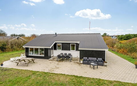 Eloise - 400M from the Sea: Chalet, Cabanon, Cabane, Ferme, Prairie, Cabane, Grange, Cabane En Rondins, Batiments Jardin