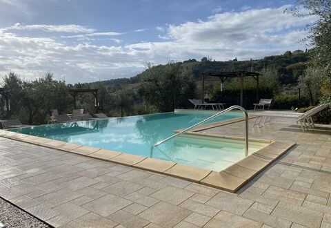 Villa Le Ripe - Gambassi Terme, Toscana: L'Eau, Nuage, Ciel, Ressources En Eau, Piscine, Rectangle, Mobilier De Jardin, Arbre, Ombre, Plante