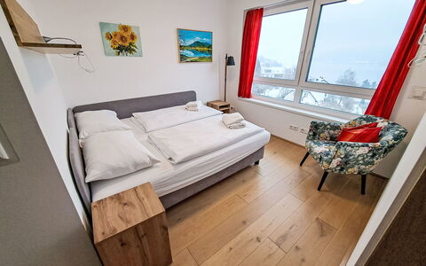 Ossiacher See 100: Appartement, Lit, Chambre, Cadre De Lit, Literie, Hôtel, Oreiller, Drap De Lit