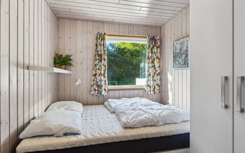 Viljo - 30Km from the Sea: Bois, Design Intérieur, Meubles, Chambre, Sol, Lit, Sol, Plafond, Domicile, Pièce