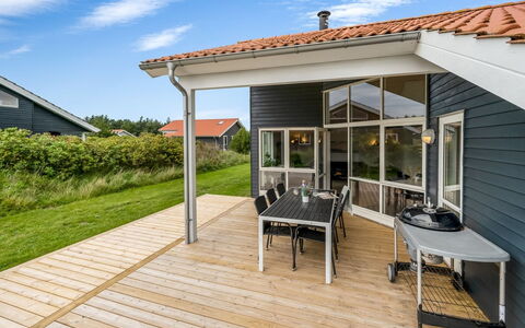 Sylwia - from the Sea: Meubles, Design Intérieur, Chaise, Sol, Table, Recours, Sol, Plafond, Pièce, Eco Hôtel