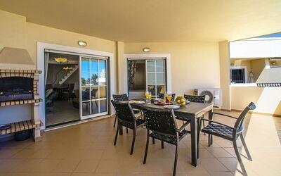 Penthouse Milea