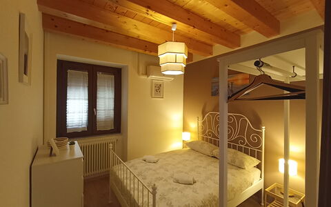 Casa Santa Venera: Propriété, Bâtiment, Meubles, Fenêtre, Confort, Bois, Design Intérieur, Éclairage, Sol, Lampe