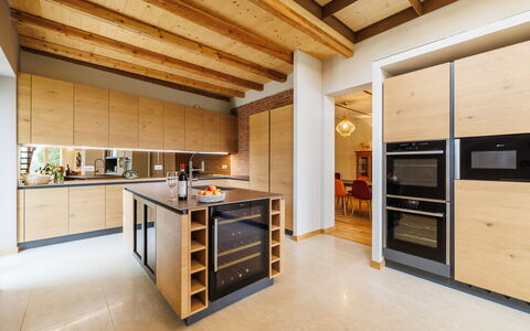 Casa Gallo - Roero - Langhe, Piemonte: Cabinetry, Meubles, Bois, Design Intérieur, Sol, Cuisine, Architecture, Sol, Salle, Table