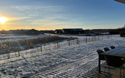 Harrieth - 300M from the Sea: Ciel, Bleu, Jour, L'Hiver, Horizon, Neige, Nuage, Crépuscule, Le Coucher Du Soleil, Gelé
